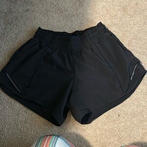 black lululemon hottie hot shorts